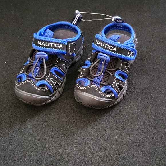 Nautica| Water Shoes/Sandals Size 5 - Picture 1 of 5